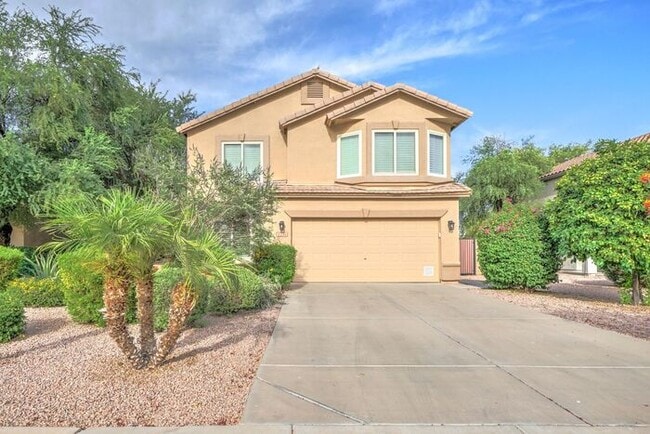 Photo - READY TO VIEW NOW! Gorgeous Gilbert Home with Golf Course Views