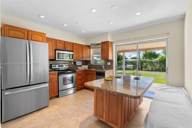 Photo - 7305 NW 95th Way