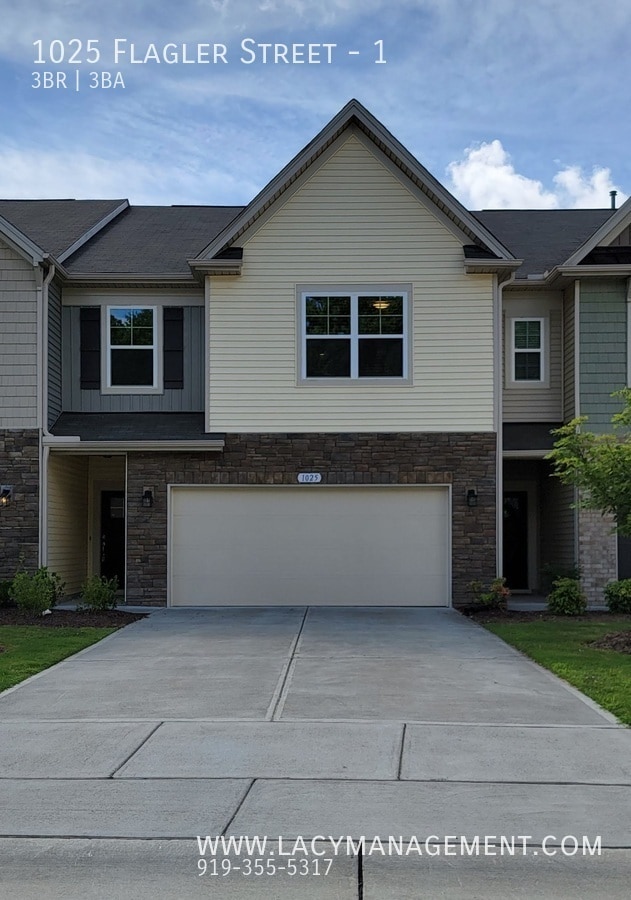 Building Photo - 1025 Flagler St