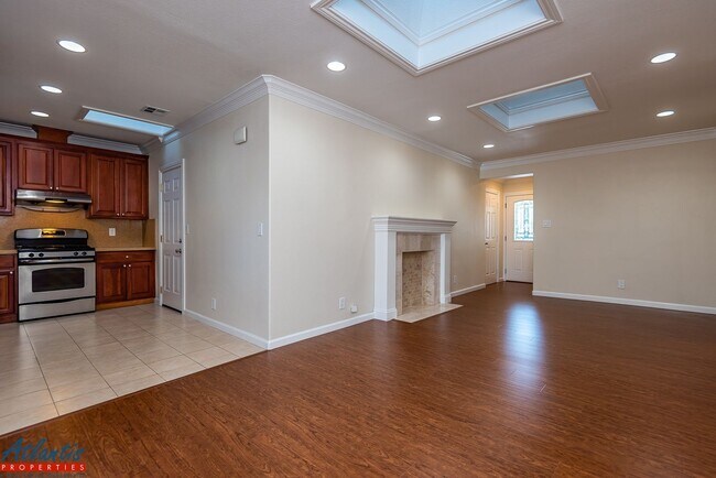 Building Photo - Beautiful Home | Remodeled | Near Facebook