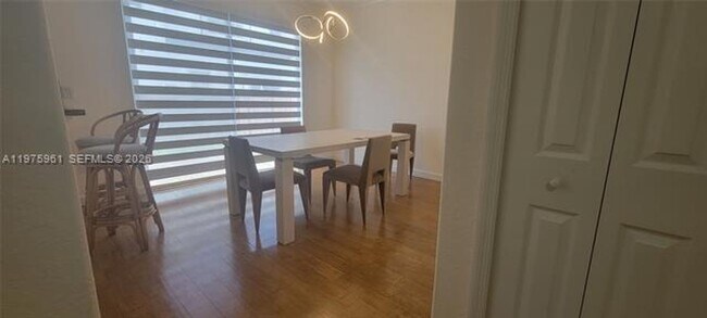 Photo - 11476 NW 77th Ln