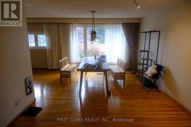 Photo - 64 Grove Park Crescent