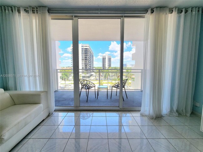 Photo - 2030 S Ocean Dr Unit 401