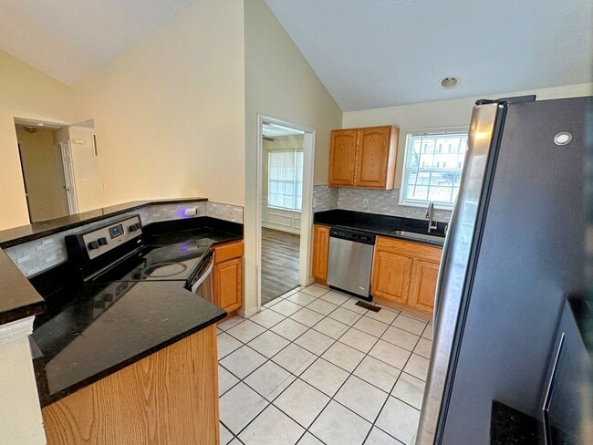 Photo - Small Quiet Street in Newburg