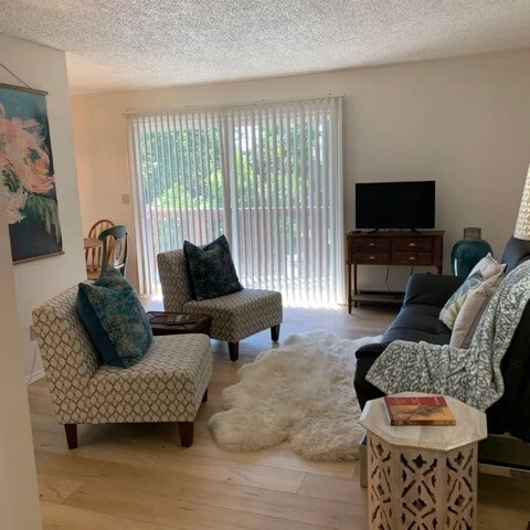 Building Photo - Furnished Housing Moscow