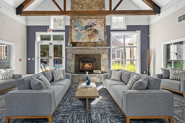 Building Photo - Wildreed