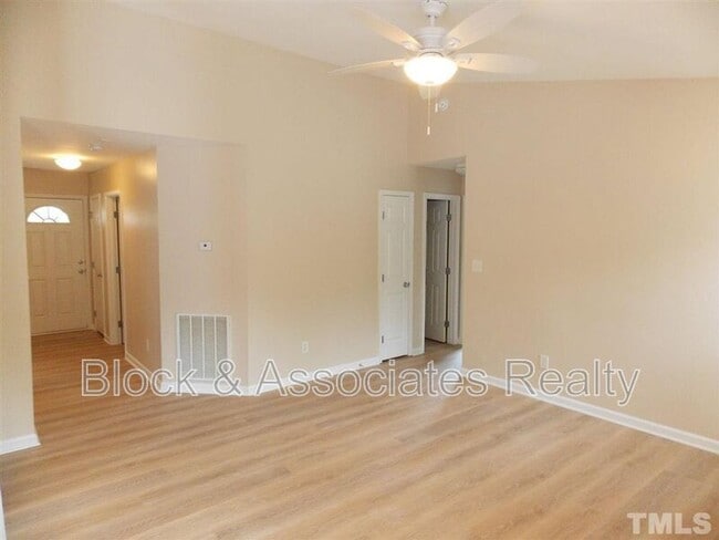 Photo - 1741 E Honey Springs Ave