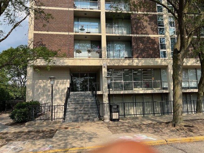 Photo - 1043 S York Rd Condo Unit 403
