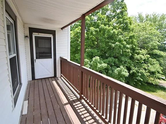 Photo - Get settled immediately in this great Fitc... Unit 2