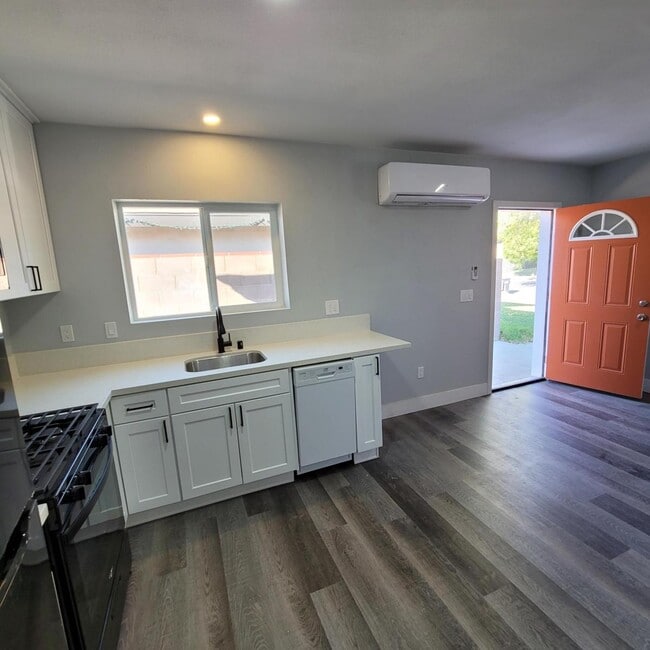 Photo - 45517 3rd st E Unit 45517