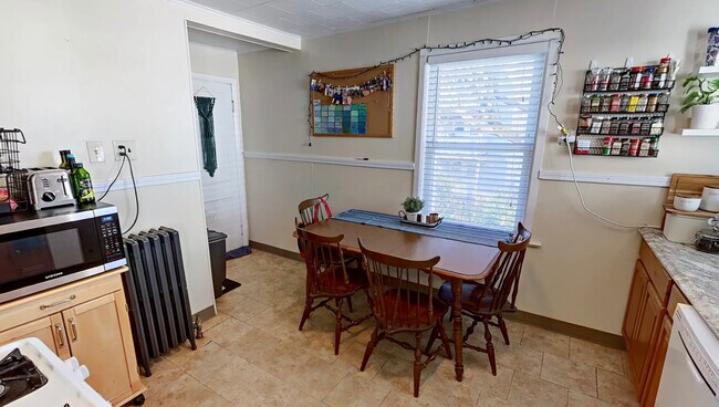 Photo - 62 Brock St Unidad 2