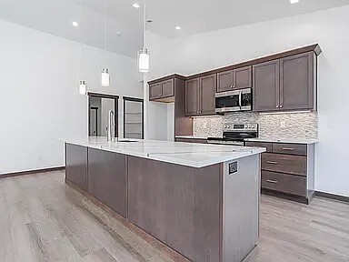 Photo - 6617 Sockeye Ln