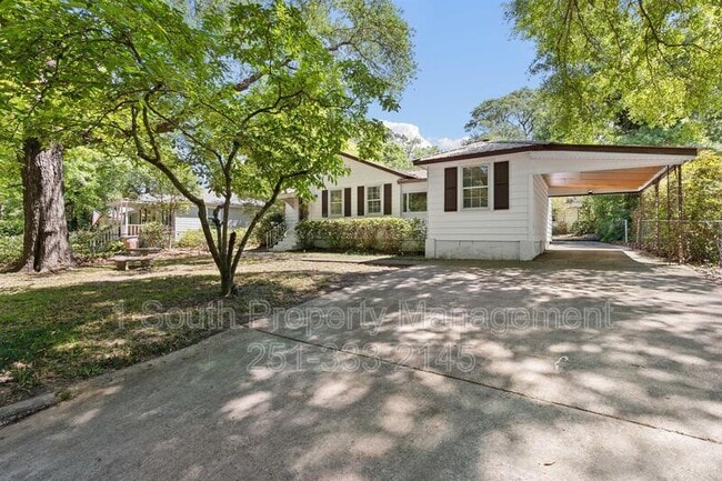 316 Border Dr W