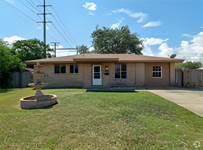 Building Photo - 6317 Aspenwood Dr Rental