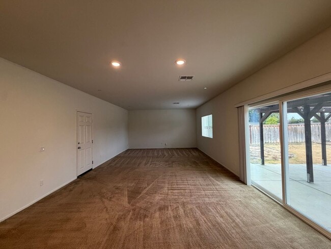 Photo - 5916 Sucre Pl