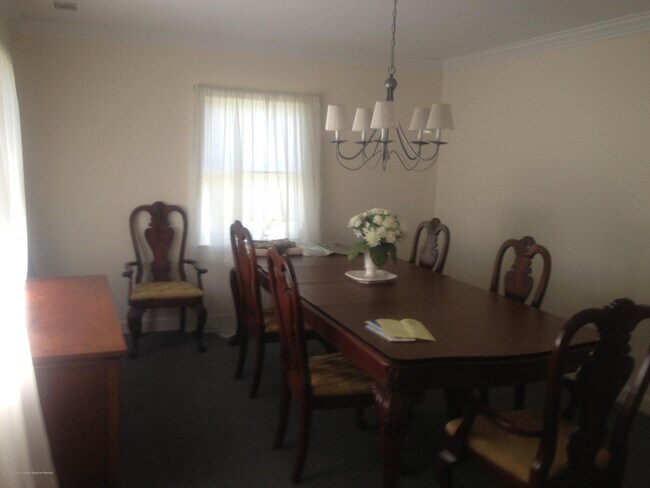 Photo - 191 Norgrove Ave