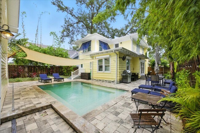 Photo - 221 13TH Ave