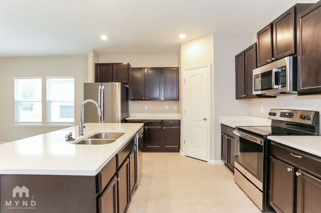 Photo - 10925 Haws Ln