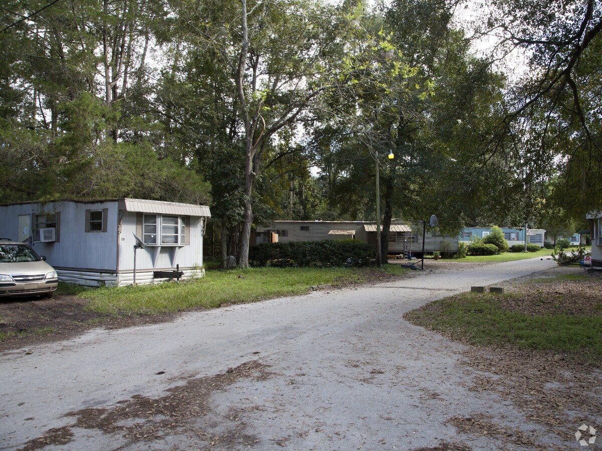 Photo - Royal Court Mobile Home & RV Park