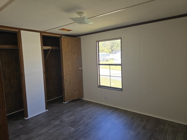 Photo - 472 Ruben Wells Rd