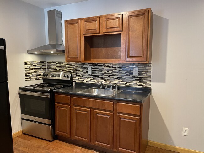 Photo - 329 N Preston St Unidad 1