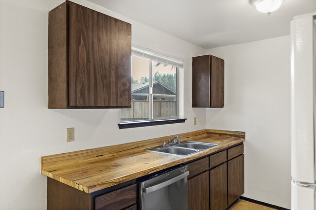 Photo - 1507 150th St Ct S Unit 1