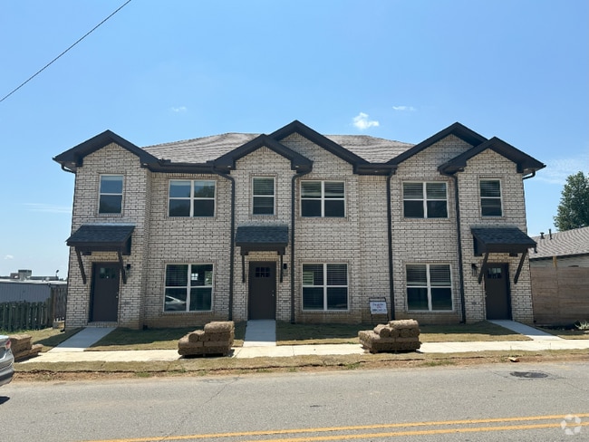 Building Photo - 2901 Stallings Ln Rental