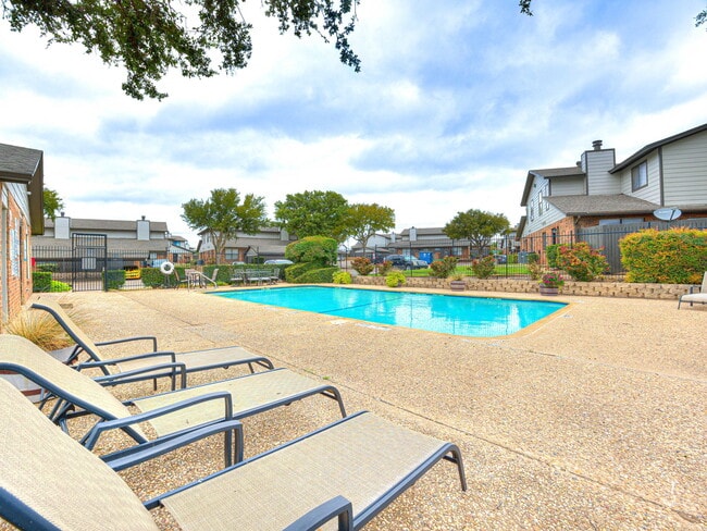 Chisholm Trail Townhomes