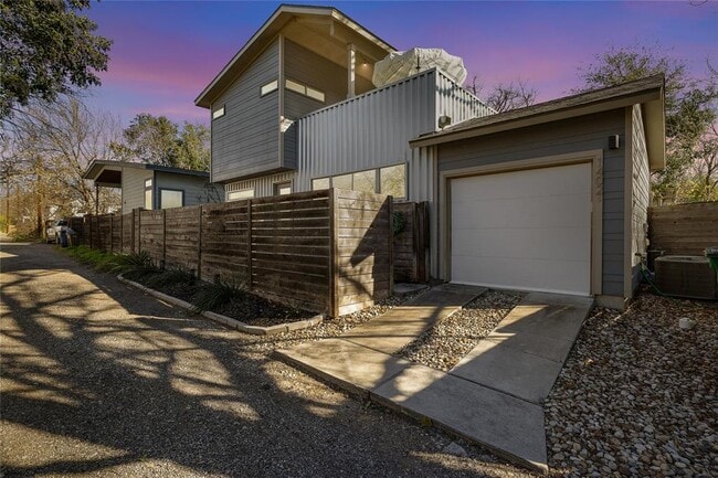 Photo - 1402 Singleton Ave