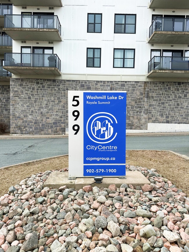 Photo - Royale Summit