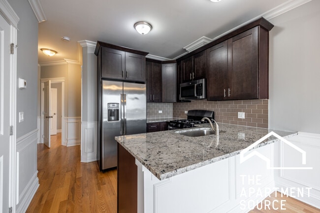 Photo - 2346 W Grand Ave Condo Unit 3N