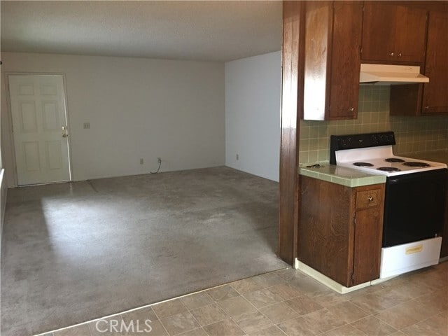 Photo - 1 Mayfair Dr