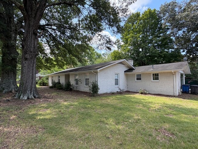 Photo - 608 Margaret Dr