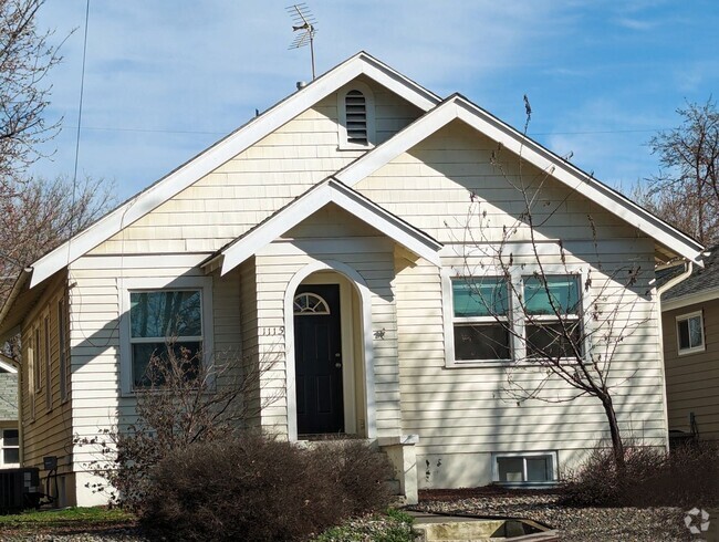 Building Photo - Great 4 bedroom Normal Hill house - pet-fr...