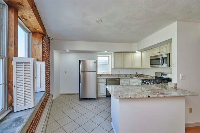 Photo - 75 Summer St Unit 3