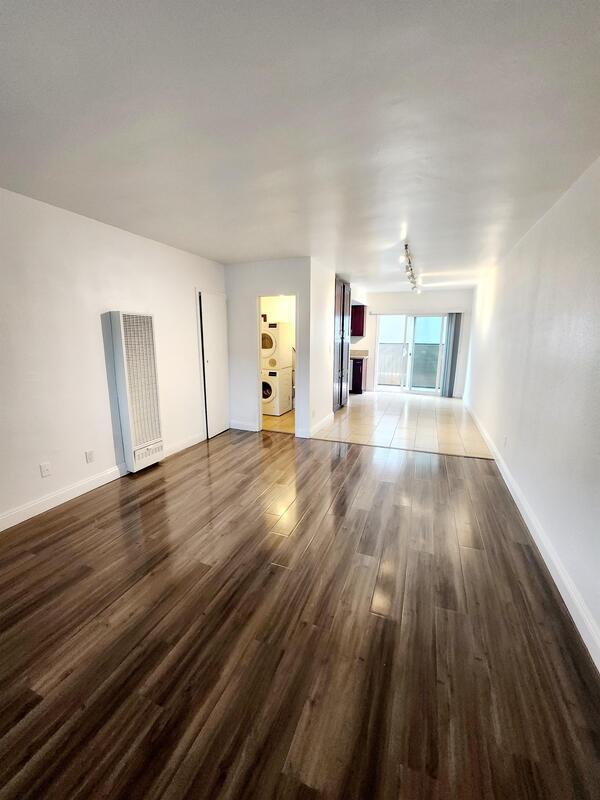 Photo - 3853 Prospect Ave