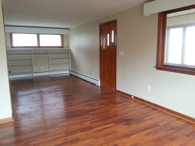 Photo - 117 Lakeside Dr