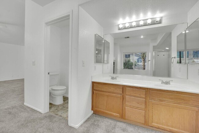 Photo - 168 Herbie Ln