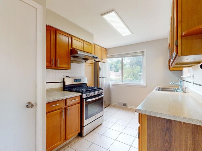 Photo - 5221 Greenwood St