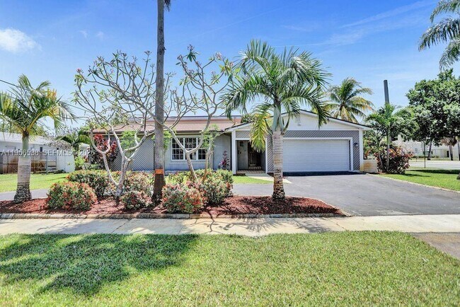 Photo - 5380 SW 8th Ct