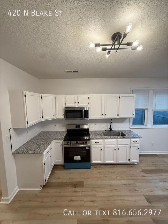 Photo - 420 N Blake St