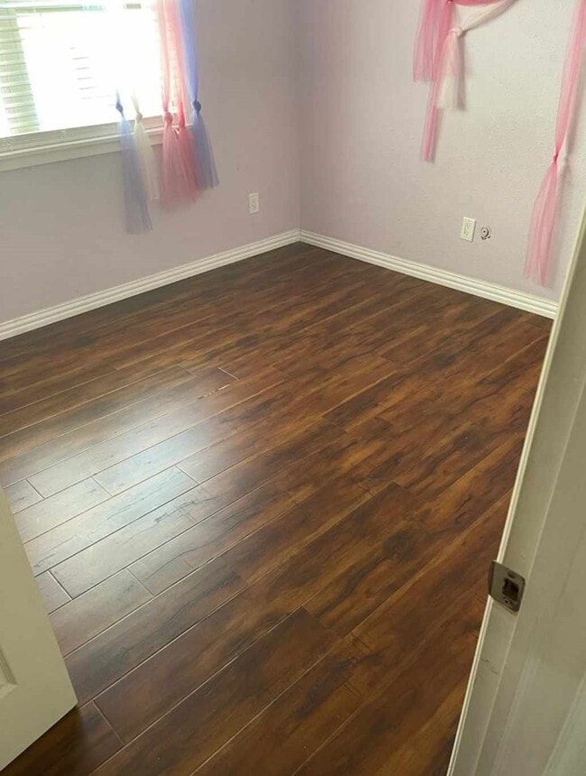 Photo - 1701 Upland Dr Unit True
