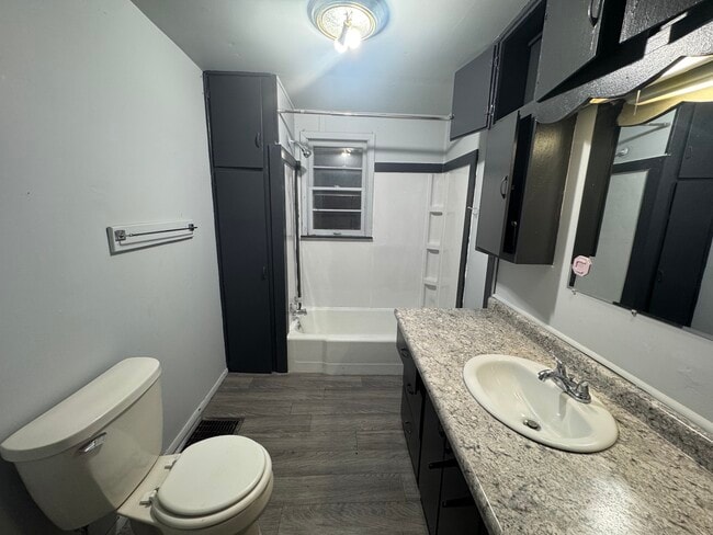 Photo - 102 Kentucky-