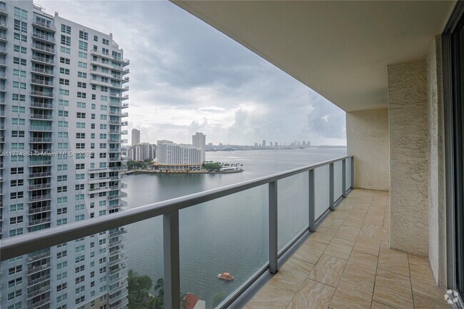 Building Photo - 1155 Brickell Bay Dr Rental