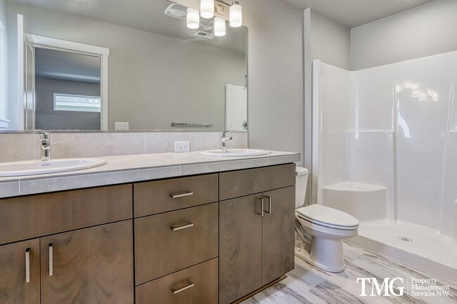Photo - Newer Townhome in Minnehaha w/ 3 Bedroom 2.5 Bath!
