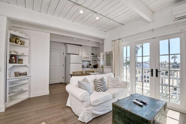 Building Photo - 3690 Carlsbad Blvd Unit ID1248671P Rental