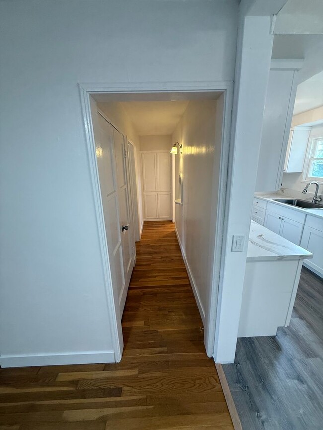 Photo - Remodeled 1BR Apartment Steps from Windans... Unit 350 Palomar Ave.