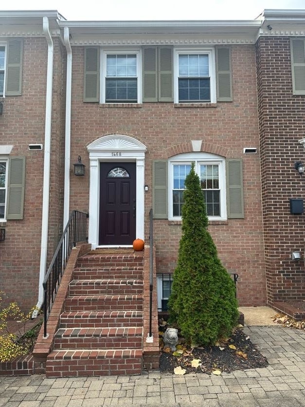 Building Photo - 1468 N Quinn St