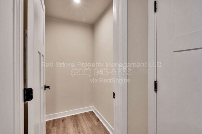 Photo - 2203 Autumn Olive Ln