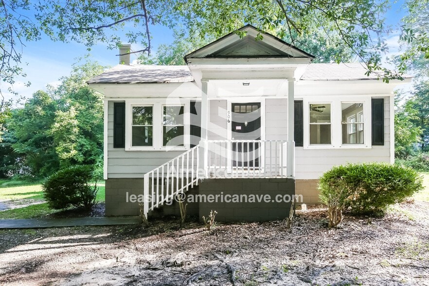 906 W 9th Ave